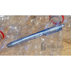 Újrahasznosított műanyagból készült toll